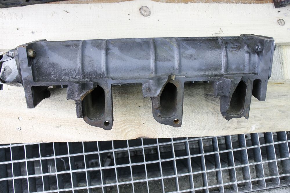 Głowica silnika Deutz D2011 L03 3 cylindry diesel 36kW 49KM oryginał