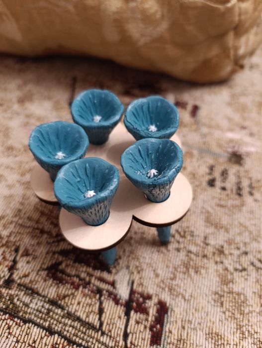 Годівниця для бджіл у формі квітки