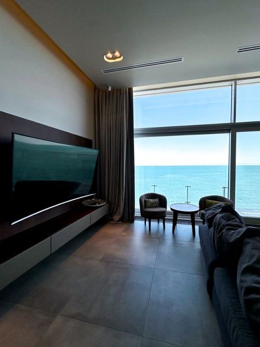 Аренда  премиального коттеджа  в Аркадии  с прямым  видом  на море