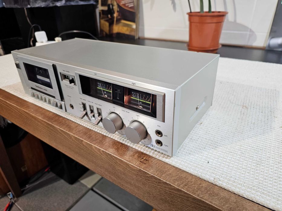 Касетна дека Technics RS-M205