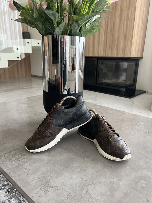 louis vuitton black white brown triple monogram run away