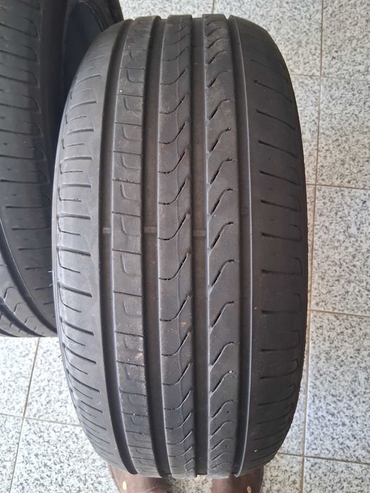 Pneus Pirelli Cinturato P7 245/45/R18