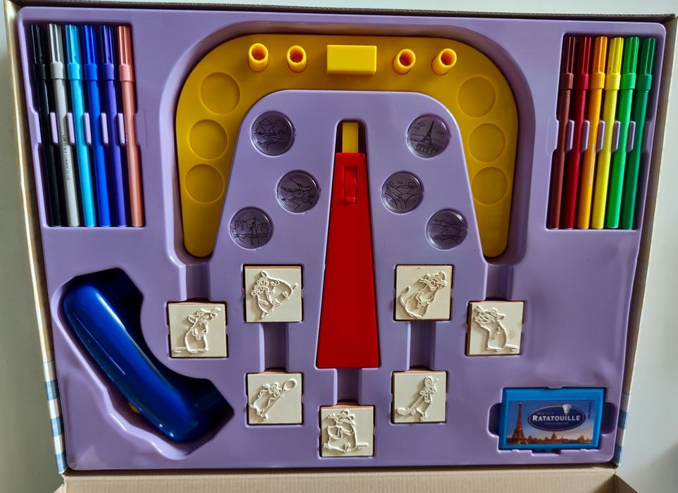 Atividades Projetor e Carimbos em Madeira Disney Winnie e/ou Ratatui