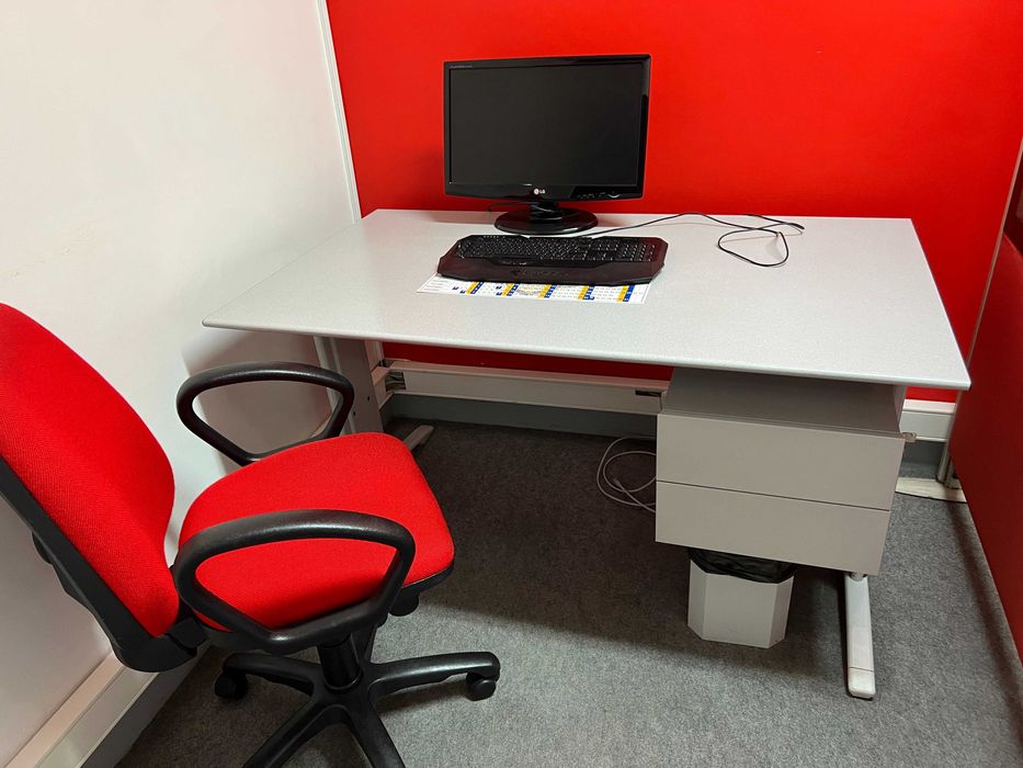 Montagem pequeno escritório. tenho o que precisa