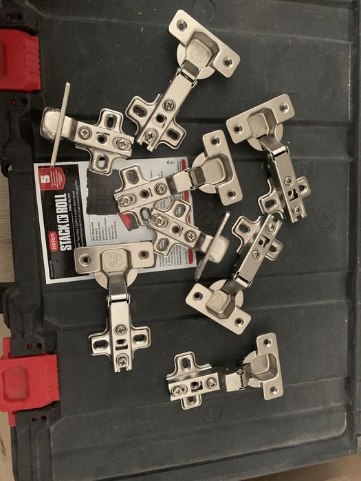 Петля меблева dc