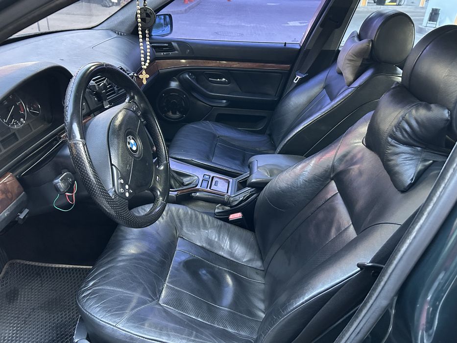 Продам  BMW  E39