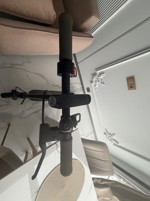 Электричний самокат