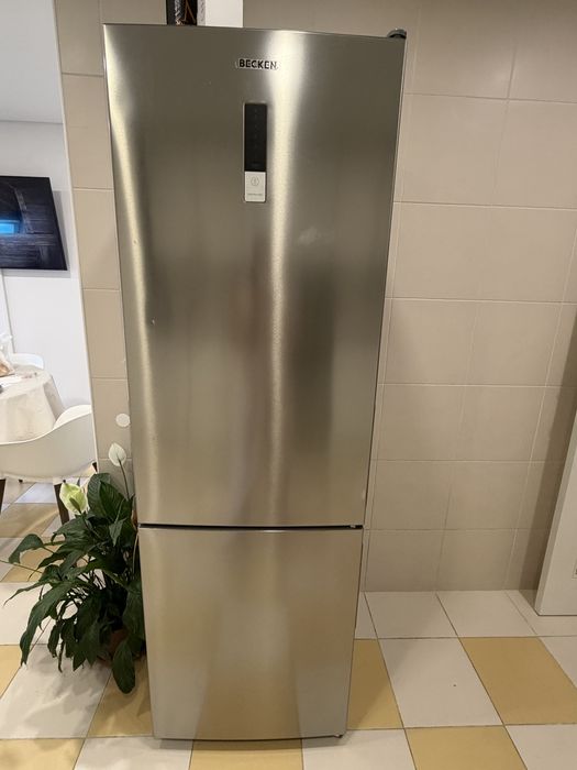 Frigorífico combinado BECKEN