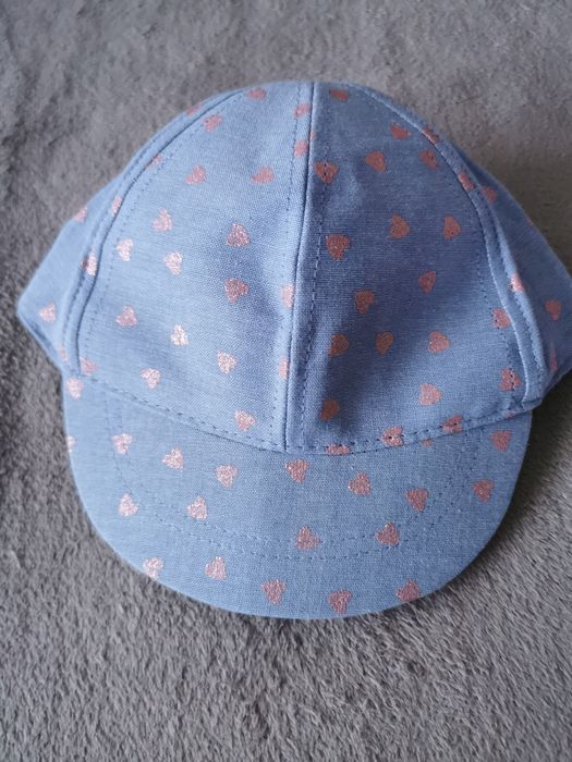 Czapka Dziewczęca z daszkiem rozm 6 - 12 m
