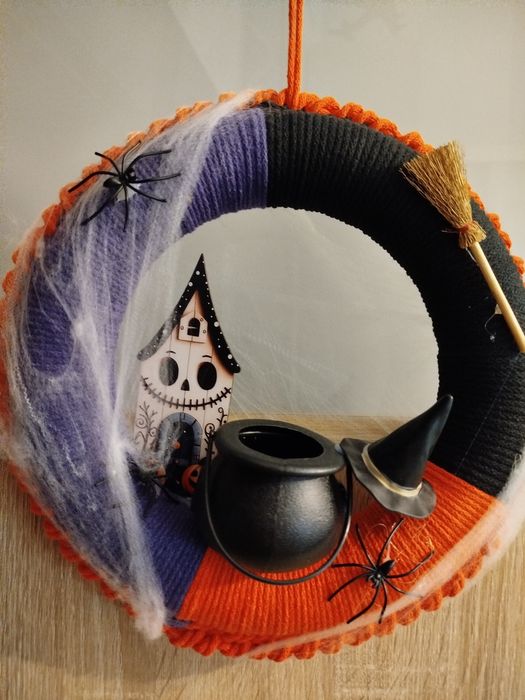Wianek że sznurka Halloween