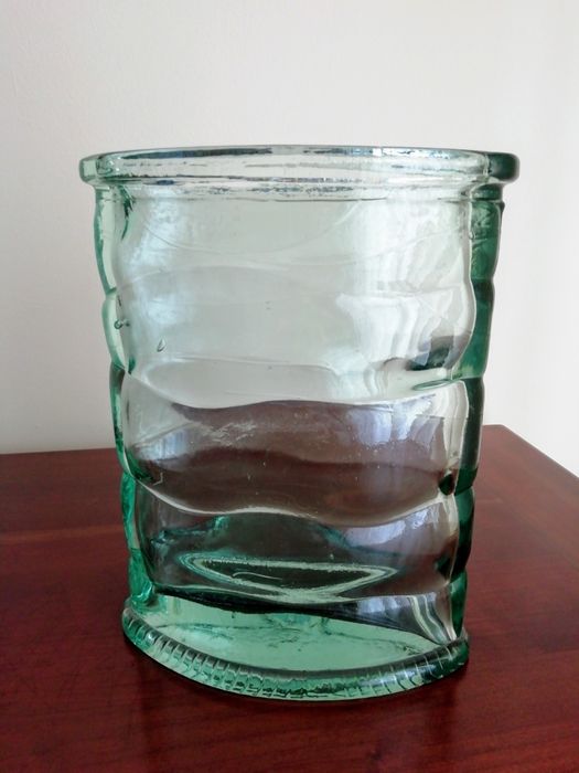 Decorative Jugs64862021332482121