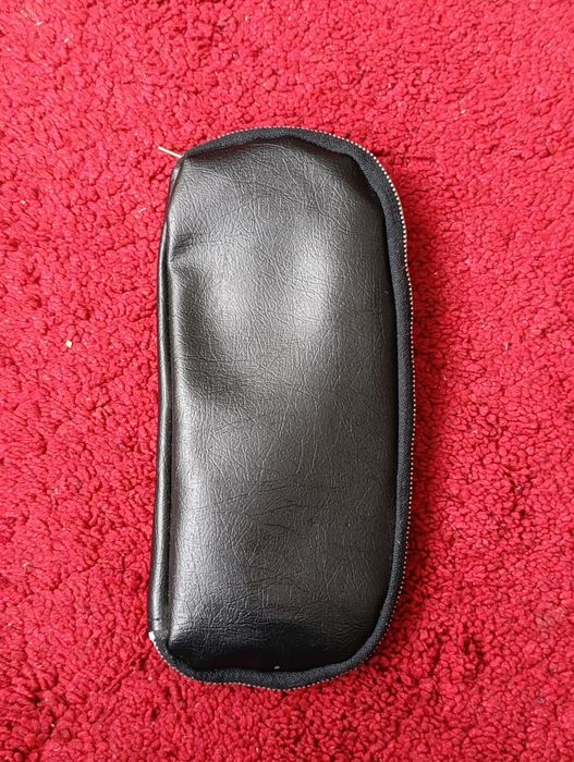 Estetoscópio médico com estojo