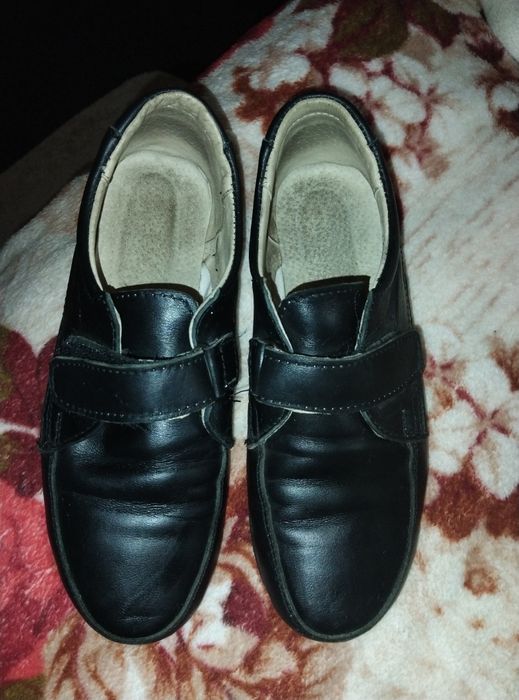 Шкіряні туфлі для хлопця
