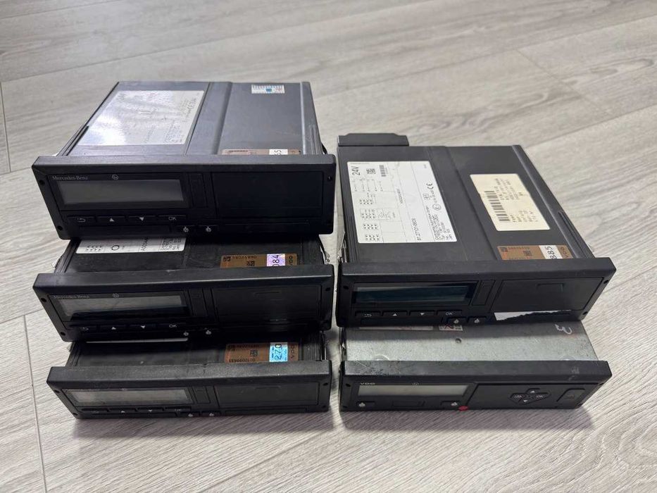 Електрична система 81.27101-6609 / 1381.2502033003 Тахограф(Tachograf)