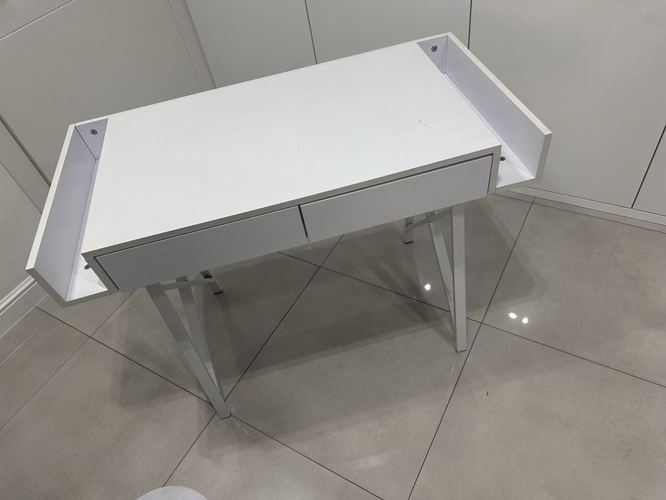 Biurko biale ikea