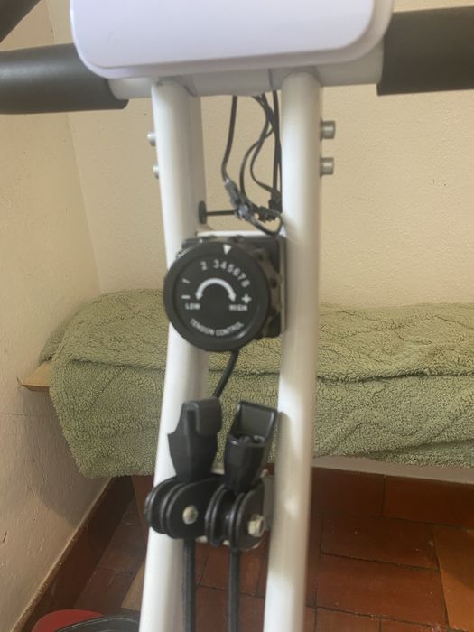 Bicicleta Ergométrica Como Nova – Apenas 1 Mês de Uso
