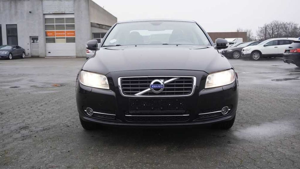 Бампер передній Volvo S80 II запчастини, разборка Волво С80