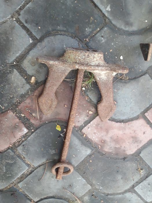 Якорь Холла и Матросова