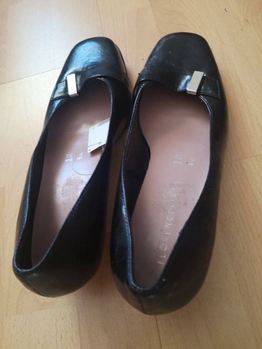 Buty damskie Florence Fred  na kaczuszce (nowe )