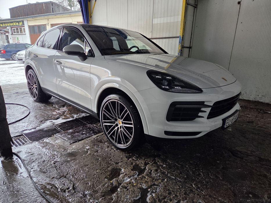 Auto do Ślubu Porsche Cayenne III Coupe biała perła metalic
