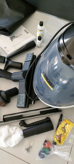 Odkurzacz parowy Karcher SV 7