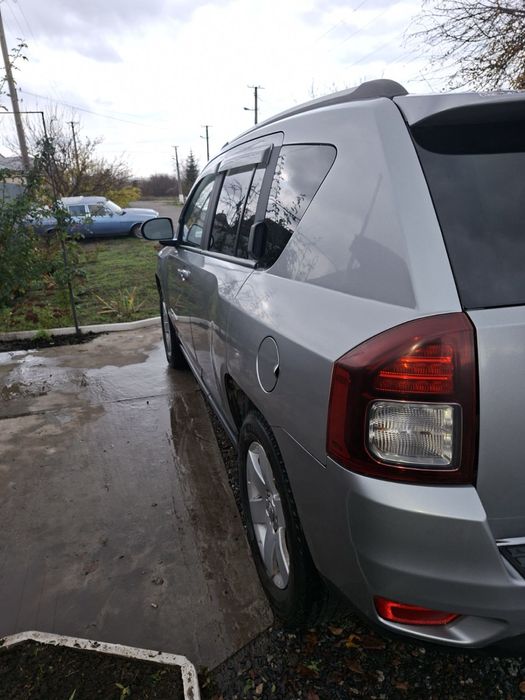 Jeep compass автомобиль