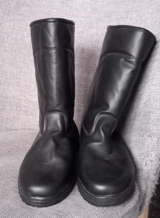 Botki, kozaki krótkie ocieplane kożuszkiem, r.41/42