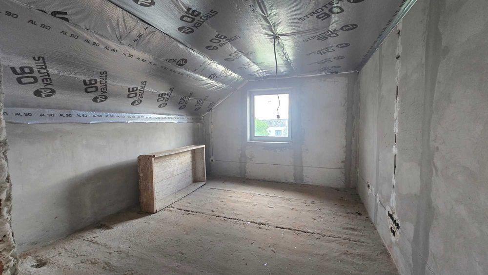 Продається добротний будинок у популярній серед покупців  локації