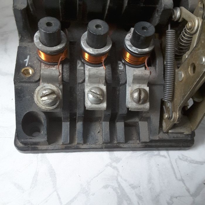 Автомат АП50 натри фазы.