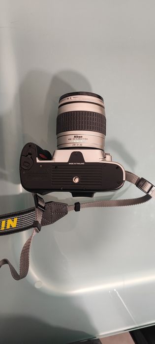 Vende-se máquina fotográfica NIKON F 55