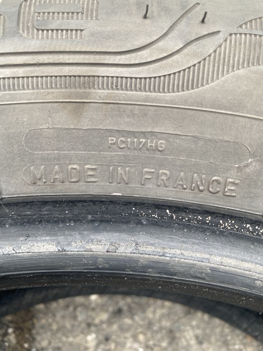 Продам шины, резину Dunlop , 215.60 R 16 Лето