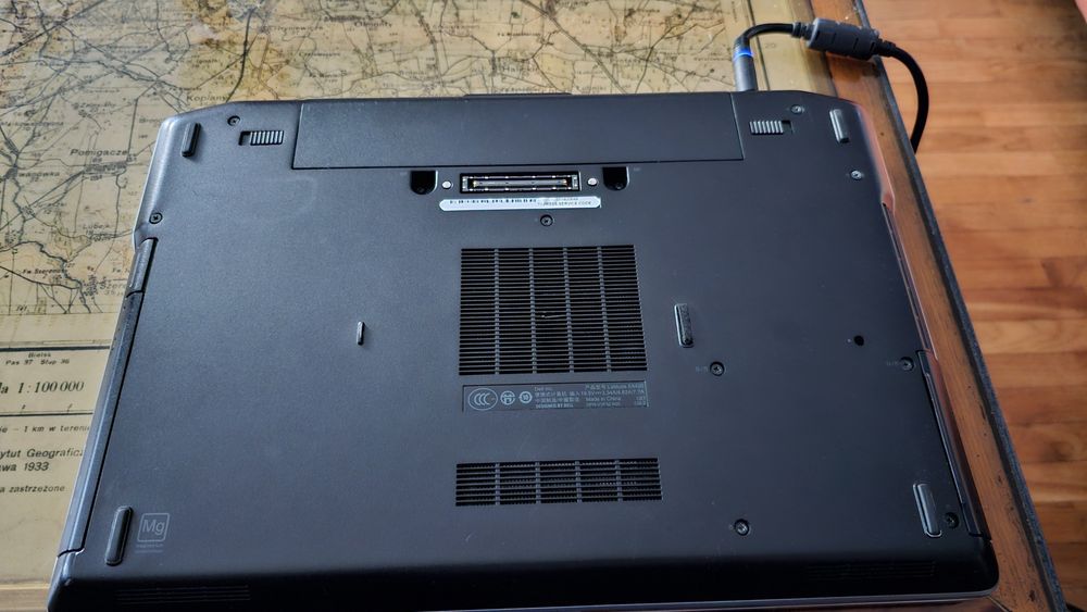 DELL e6420  Latitude