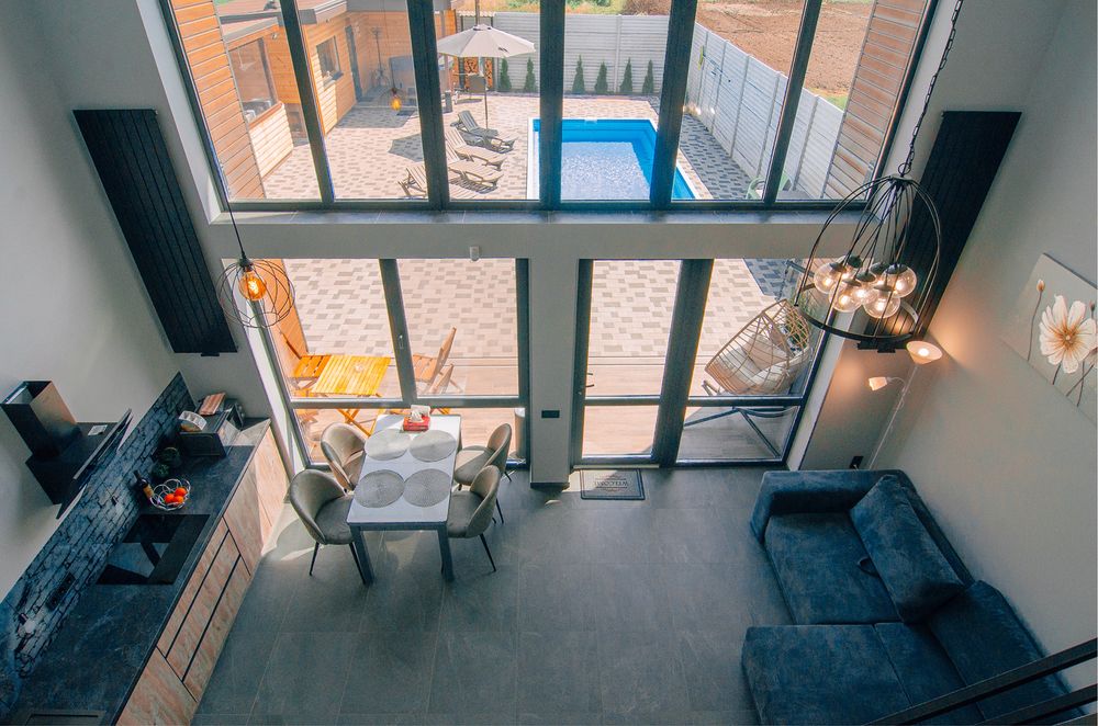 Аренда .Дом с бассейном ,баня ,чан ,беседка .