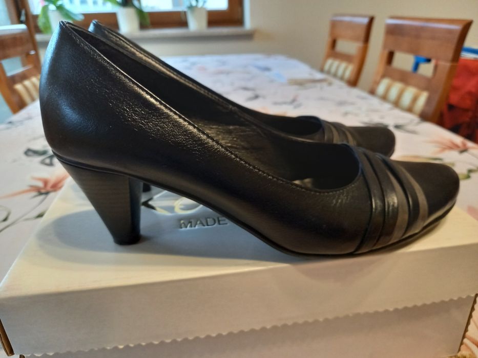 Buty damskie, czółenka, pantofle