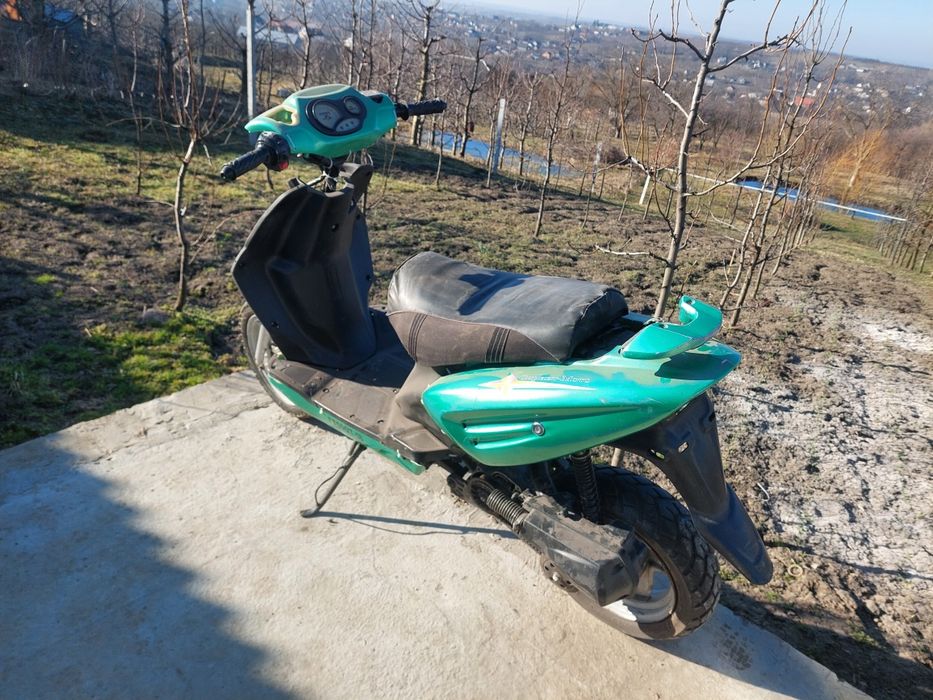 Продам скутер не на ходу
