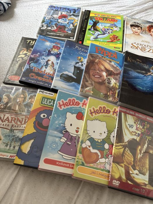Zestaw płyt DVD z filmami dla dzieci