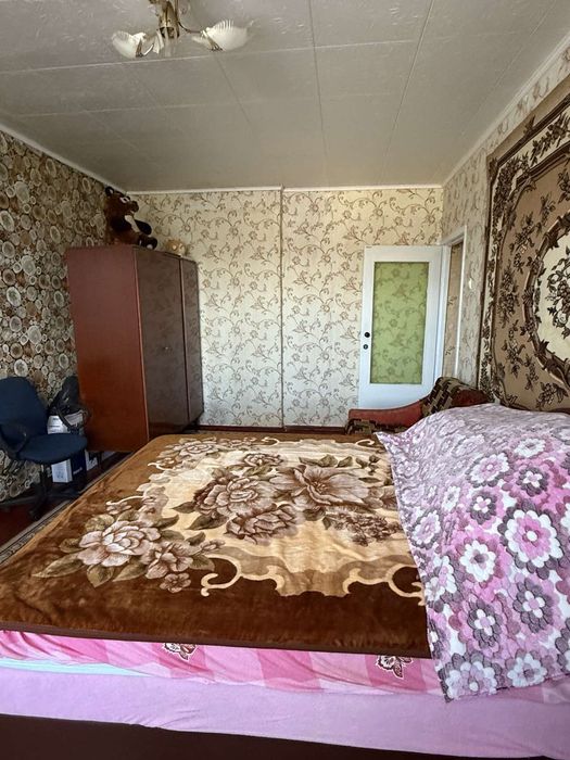 Продаж 4-х кімнатна по вул. Прилуцькій