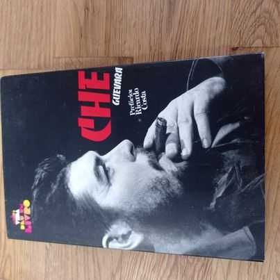 Selling Che Guevara Book