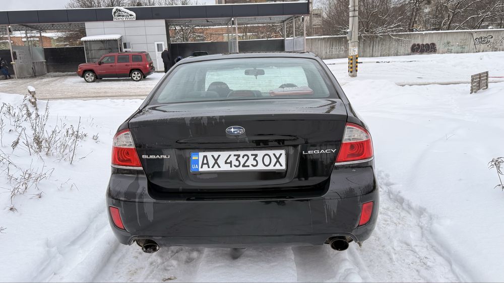 Subaru Legacy 2006 2.0 бензин