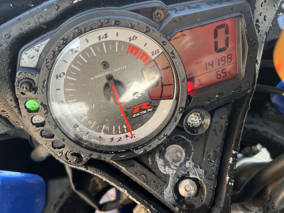 GSXR 600 K8.