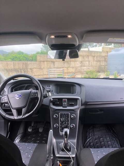 VOLVO V40-D2 de 2016