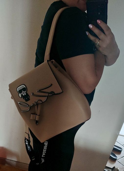 Plecak Karl kogo napis nowy