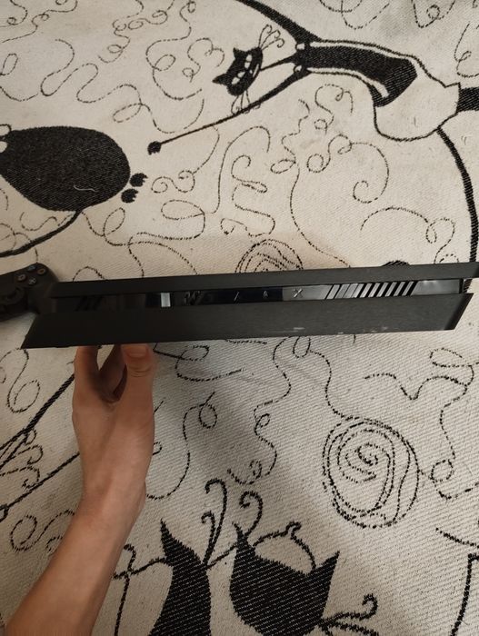 Playstation 4 slim