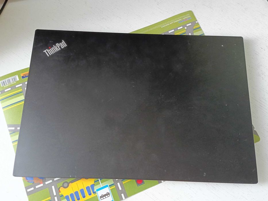 Lenovo ThinkPad E595 Ryzen 5 3500U 8GB 256GB SSD Radeon 15.6" FHD IPS