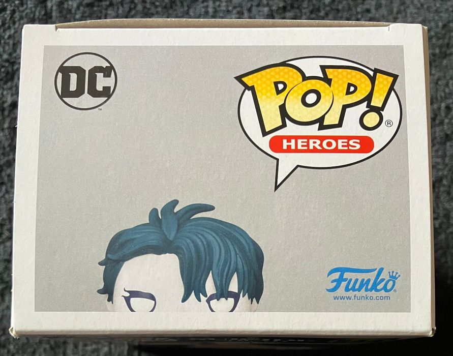 The Joker 544 Chase Funko Pop 

Funko Pop

Funko Pop