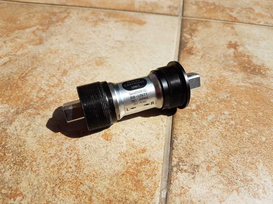 wkład suportu Shimano DEORE XT, BB-UN71, 107mm, BSA, stan SUPER