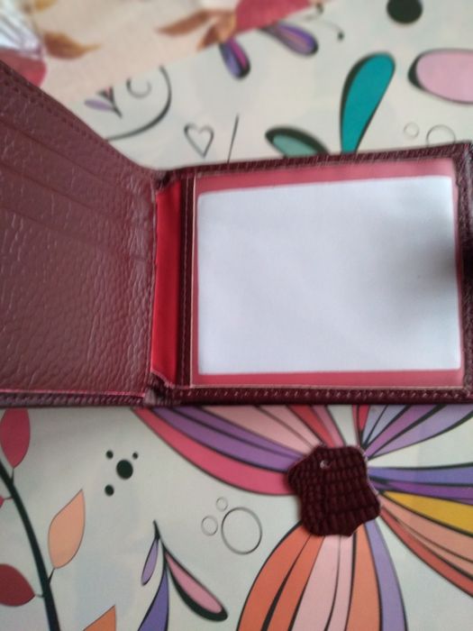 Продам новый кожаный женский кошелек