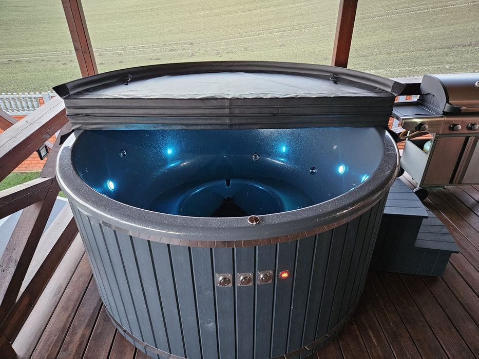 Nowa Jacuzzi Balia Ogrodowa z piecem zewnętrznym. . Od ręki