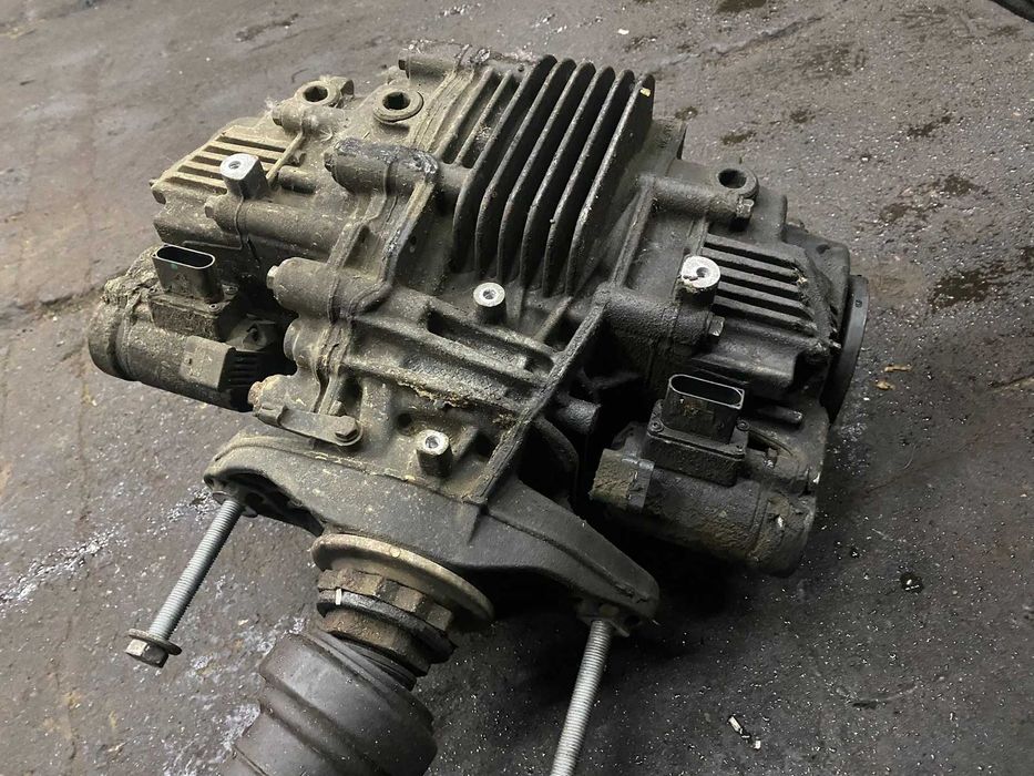 Редуктор активний задній BMW X5 E70 E71 F15 Мост активный БМВ Е70 Ф15