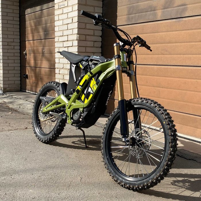 Surron Light Bee X 2025 Sage Green електробайк (пробіг 100 км)